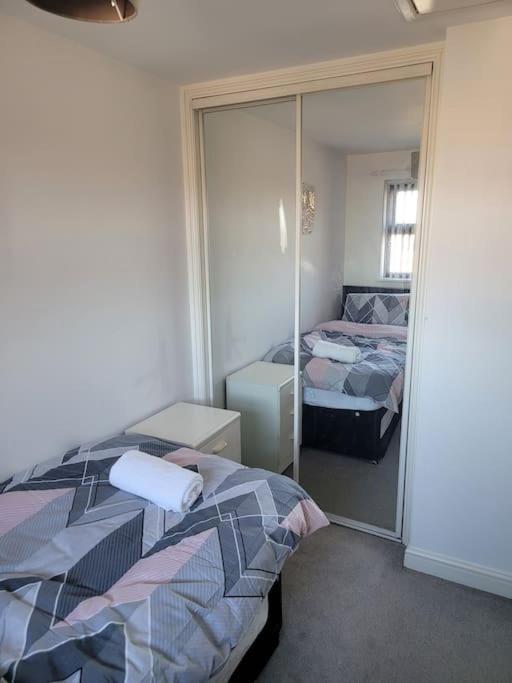 2 Bedroom End Of Terrace House Wellington  Ngoại thất bức ảnh